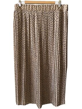 Suzy Shier Skirt